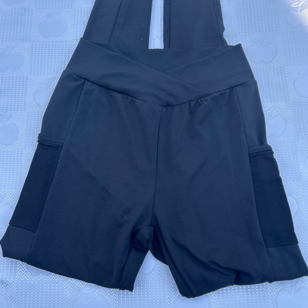 SHEIN Black teen leggings with mesh pockets